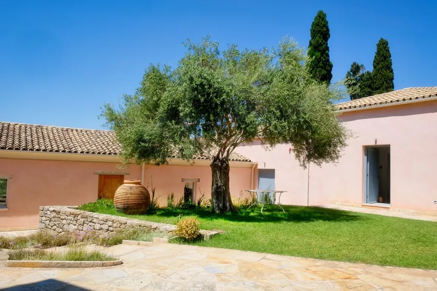 Garden Courtyard